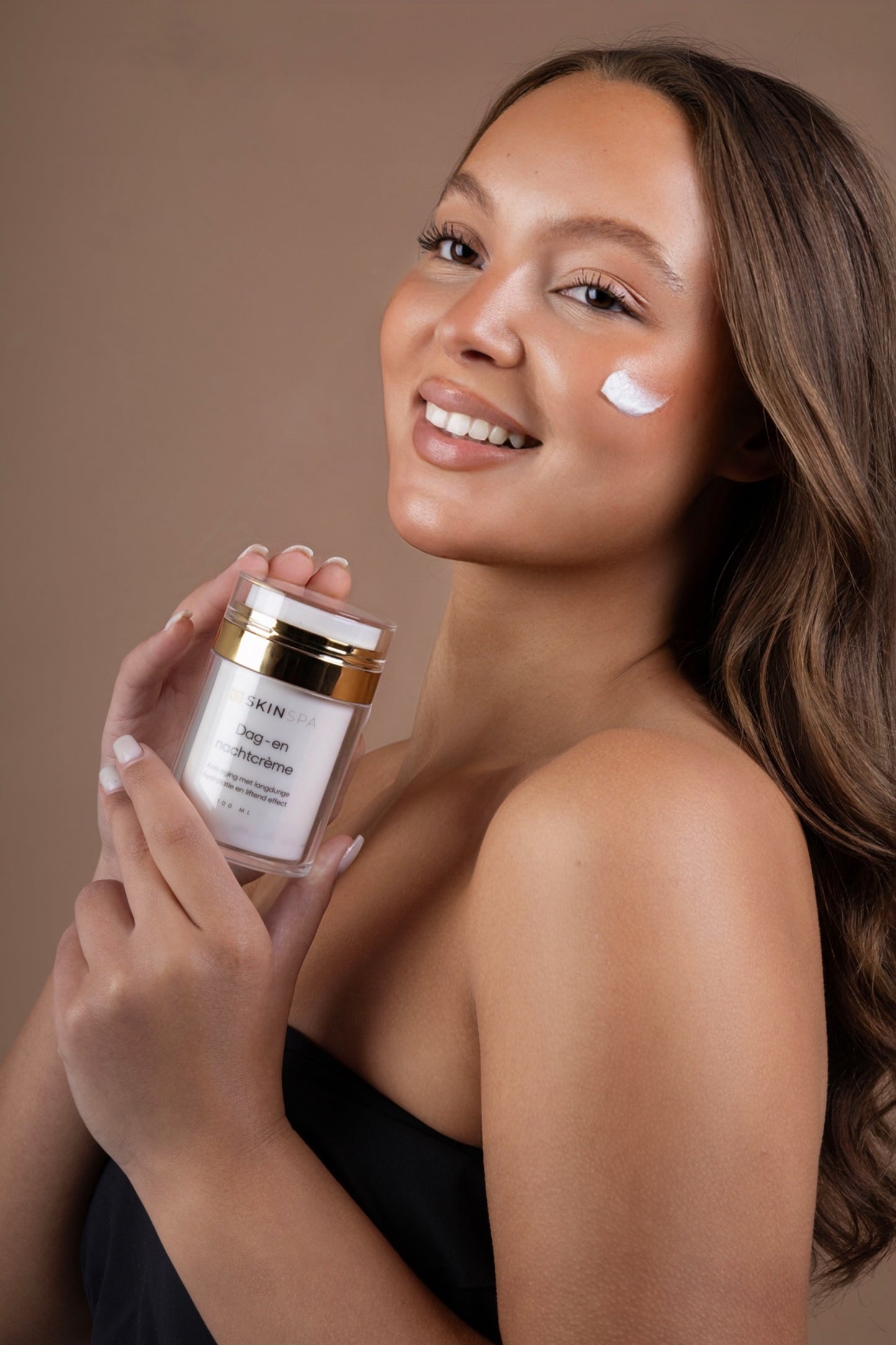 Tages- und Nachtcreme